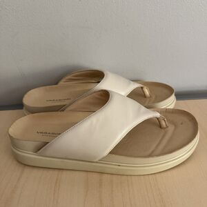 Vegabond Women’s 9 Sandals Cream Slip On Platform Cushioned Flip Flop Shoes